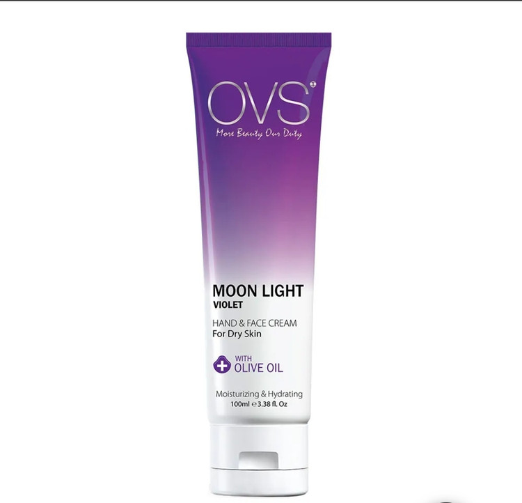 کرم مرطوب کننده و آبرسان مناسب پوست خشک او وی اس ovs