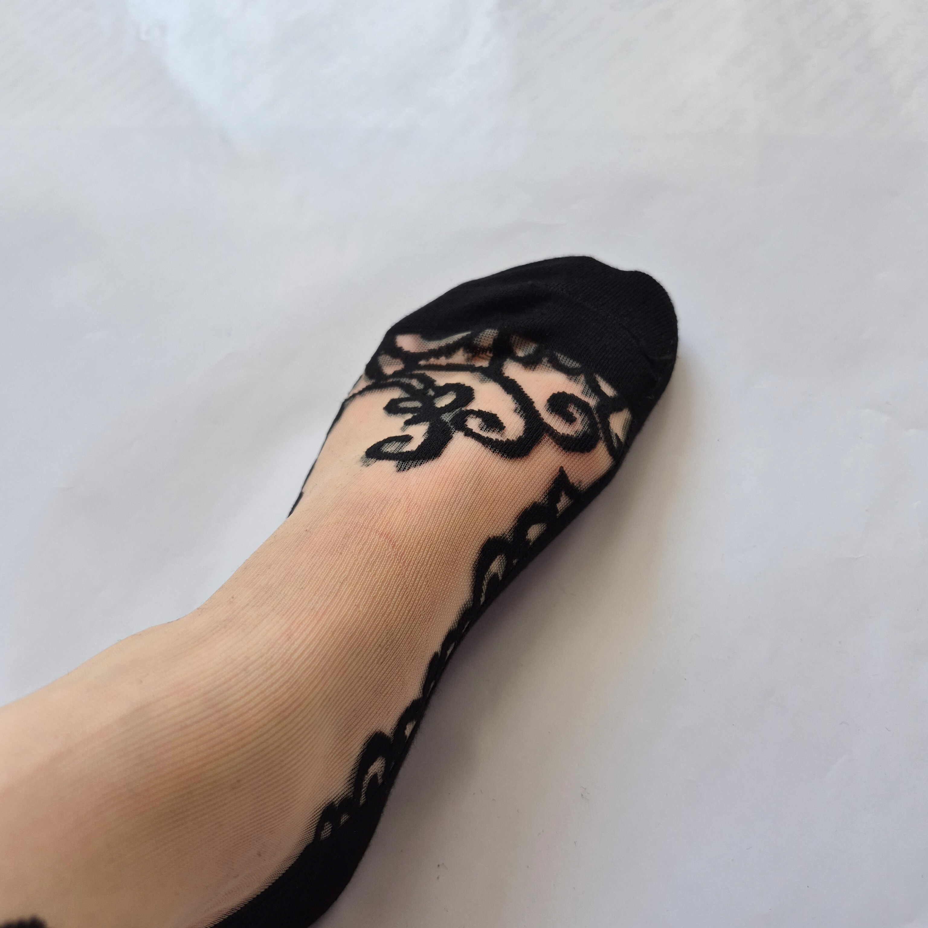 جوراب طرحدار شیشه ای زنانه